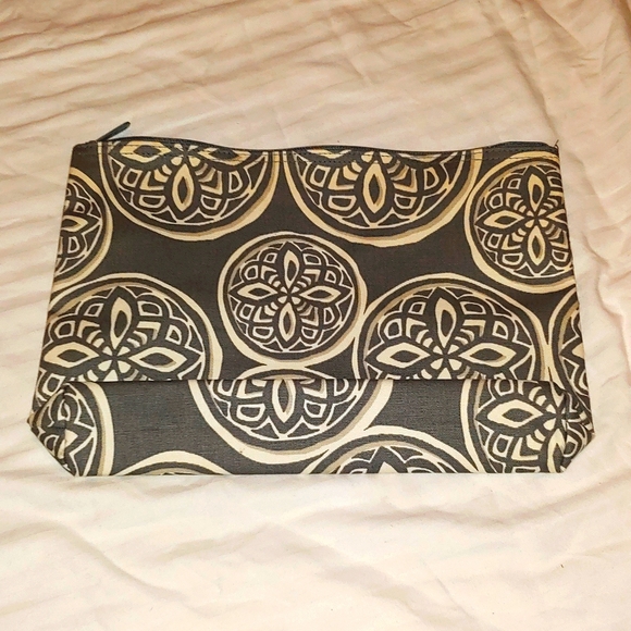 NWT THIRTY-ONE * WOODBLOCK GRAY/WHT/CREAM ZIPPER POUCH * LARGE - Picture 7 of 7